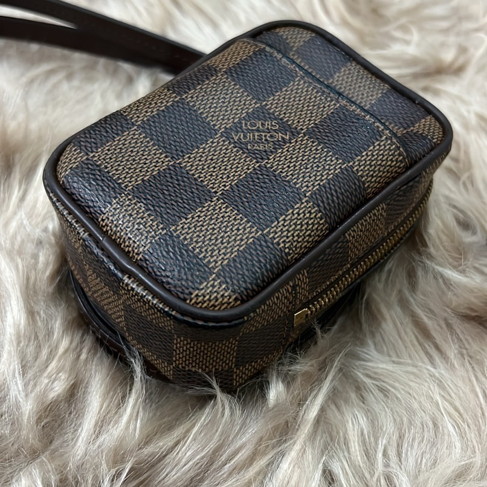 Louis Vuitton Etui Okapi PM - Picture 4 of 13